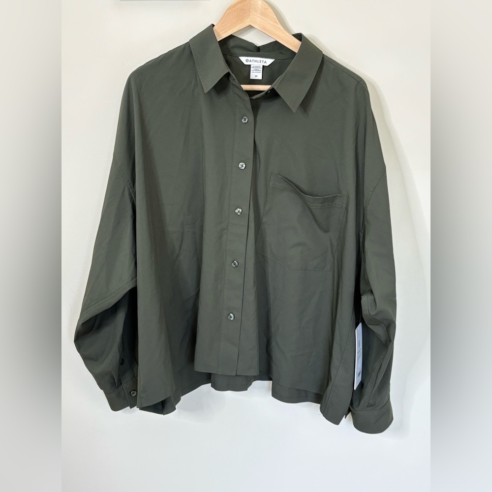 Athleta New Cropped Stretched Tech Top Button Up Olive Green Size 2X